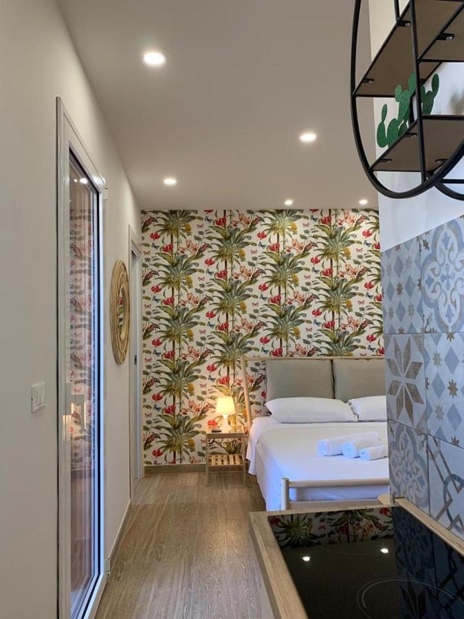 Donna Luisa-Catania Charming Apartment Exterior photo